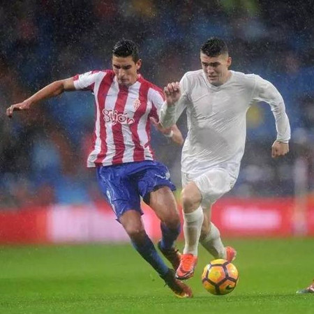 【煒林納】在這場西甲聯(lián)賽中 皇馬塑料球衣成了當(dāng)紅明星1