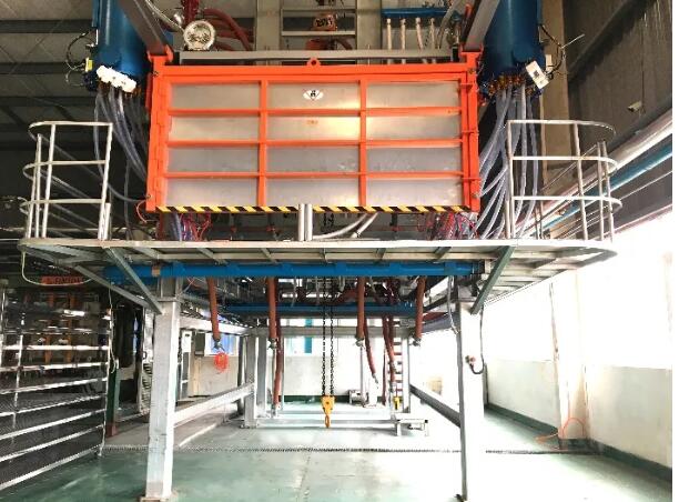 大型板材成型機 (2)